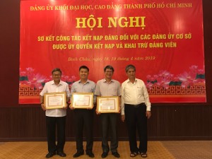 Đảng ủy Khối Đại học, Cao đẳng Thành phố Hồ Chí Minh tổ chức Hội nghị sơ kết công tác kết nạp đảng viên đối với các đảng ủy cơ sở được ủy quyền kết nạp và khai trừ đảng viên