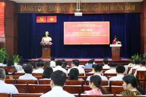 Đảng ủy Khối Đại học, Cao đẳng tổ chức Hội nghị tổng kết phong trào thi đua “Dân vận khéo”; Tuyên dương gương điển hình “Dân vận khéo” năm 2019; Sơ kết 1 năm thực hiện Chỉ thị 19-CT/TU ngày 19/10/2018 của Ban Thường vụ Thành ủy