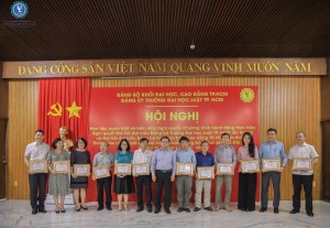 hình 2