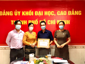 Chi bộ Cơ quan Đảng ủy Khối tổ chức hội nghị tổng kết công tác Đảng năm 2021 và triển khai nhiệm vụ năm 2022
