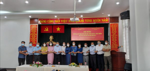 Ký kết giao ước thi đua