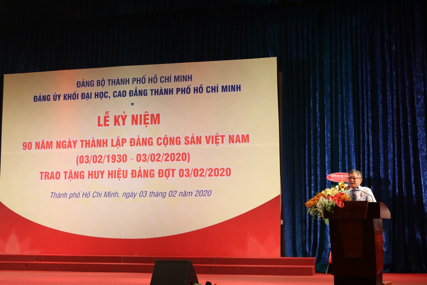 9.	Đồng chí Thái Ngọc Tăng - Đảng viên nhận Huy hiệu 45 năm tuổi Đảng phát biểu