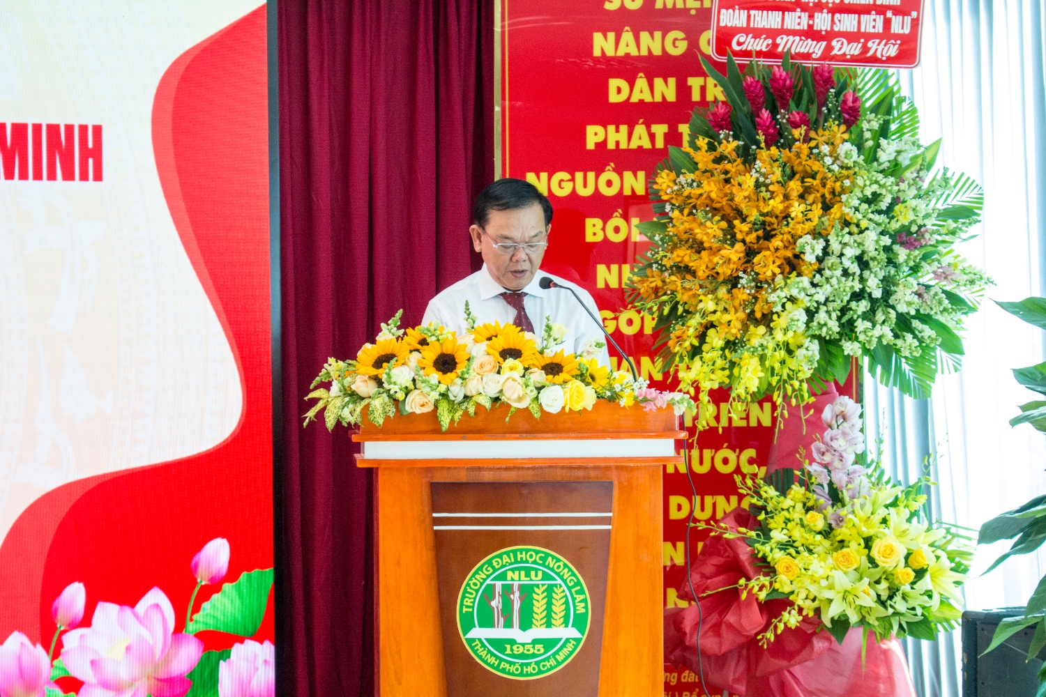 Đồng chí Nguyễn Đông Phong – Bí thư Đảng ùy Khối phát biểu chỉ đạo đại hội