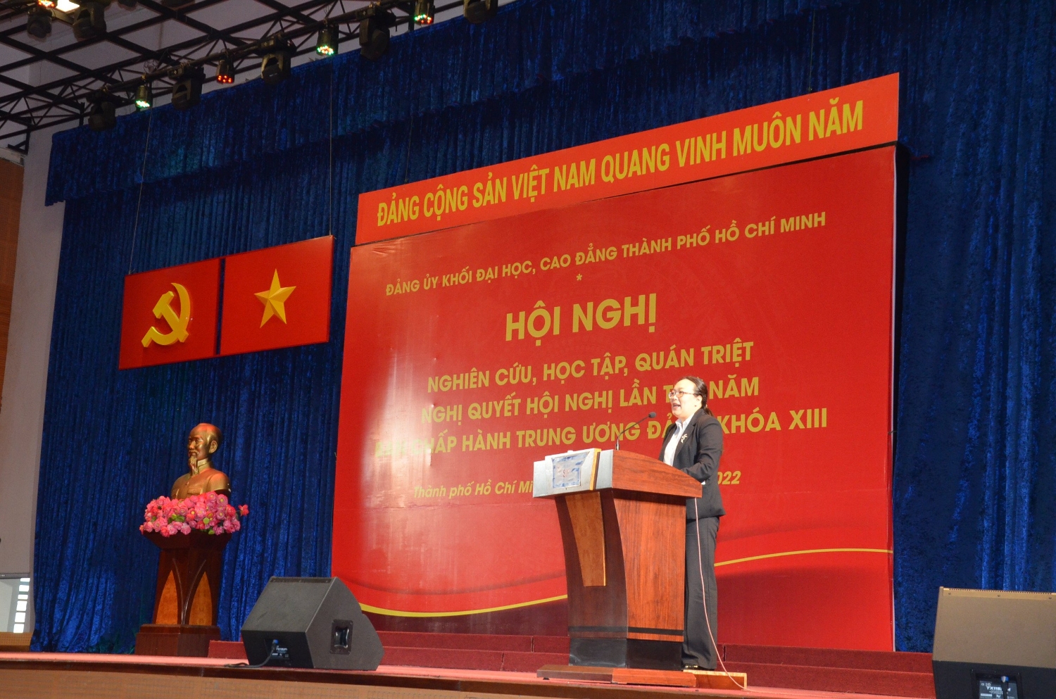 Đồng chí Nguyễn Thị Minh Hồng – Bí thư Đảng ủy Khối phát biểu chỉ đạo Hội nghị