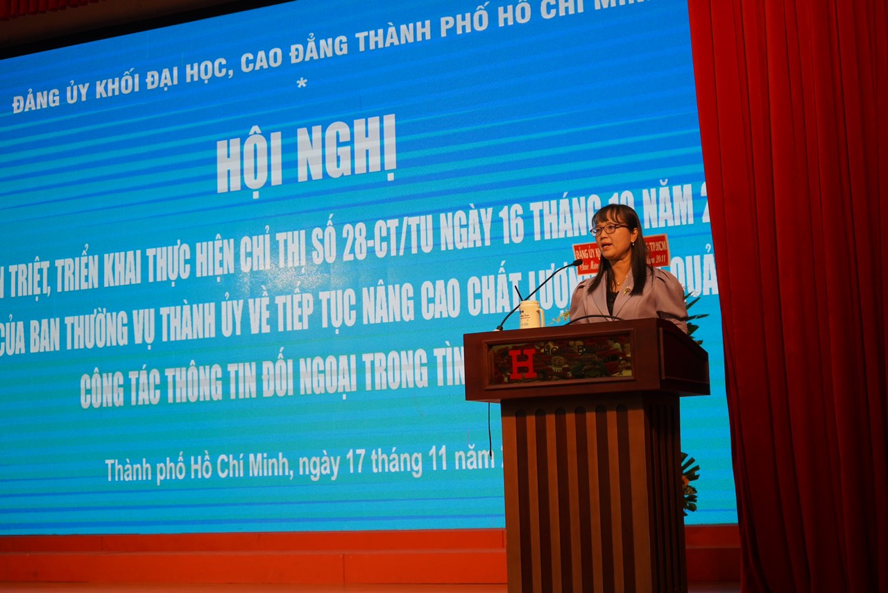 Đồng chí Đặng Thùy Khánh Vân, Trưởng Ban Tuyên giáo Đảng ủy Khối đã thay mặt Đảng ủy Khối tiếp thu các ý kiến chỉ đạo